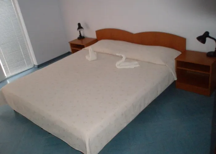 Family Maritime Hotel 2*