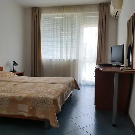 Family Maritime Hotell Achtopol